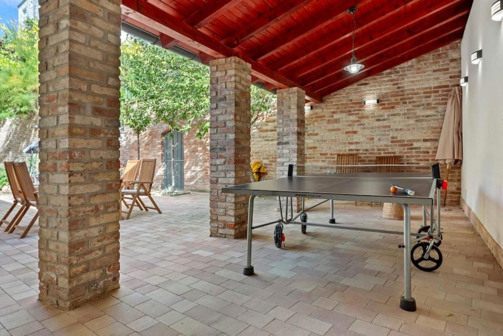 Mandula Apartman Pecs Exterior photo